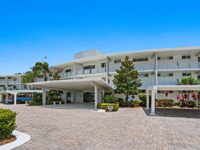 100 SANDS POINT ROAD