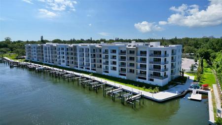 1709 N TAMIAMI TRAIL