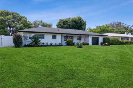 2340 SUNNYSIDE LANE