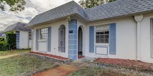4225 SHELDON PLACE