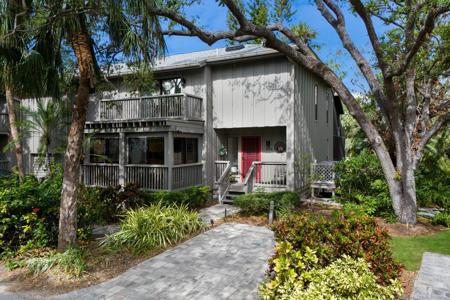 1479 LANDINGS CIRCLE