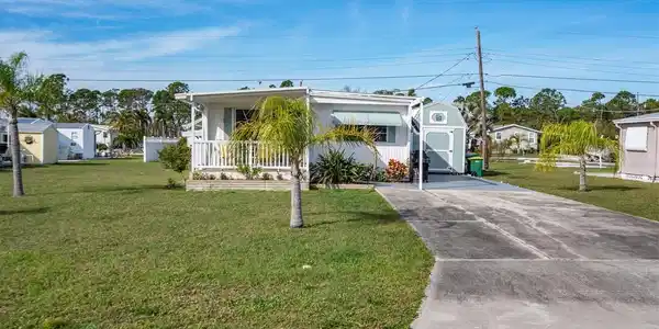 862 CALLE MENUDA