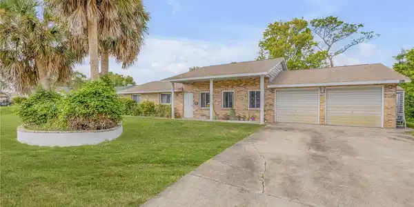 1850 WILLOW OAK DRIVE