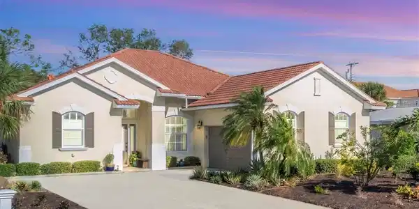 320 PENSACOLA ROAD
