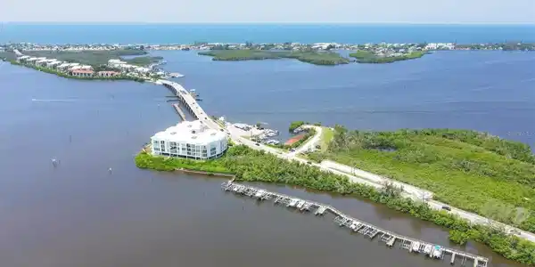 1375 BEACH ROAD