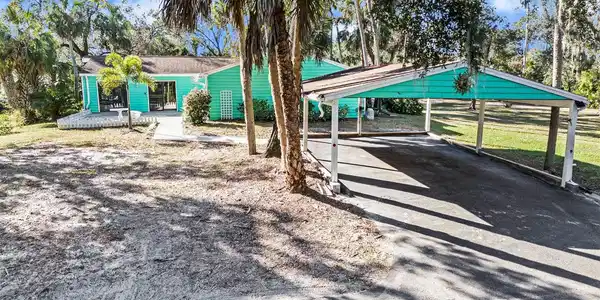 7106 RIVERWOOD BOULEVARD