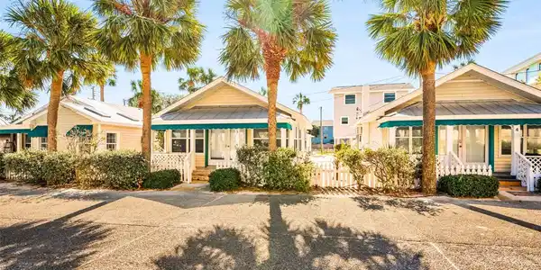 822 GULF BOULEVARD