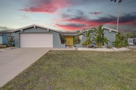 3435 ROXBURY DRIVE