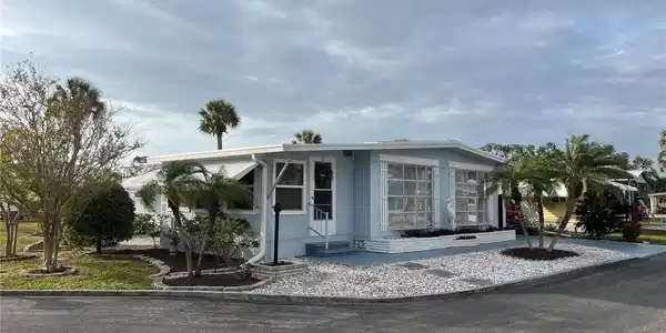 784 LONDRA DRIVE
