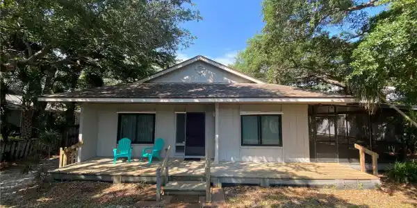 4438 SAXON DRIVE