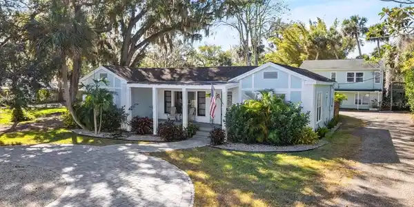 636 FAULKNER STREET