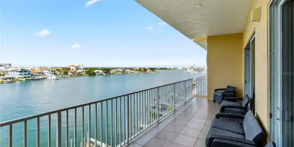 600 BAYWAY BOULEVARD