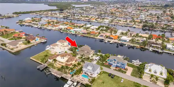 5406 CAPTAINS COURT