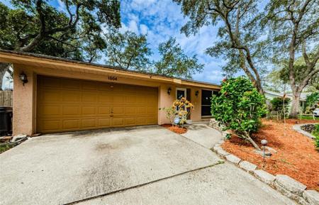 1004 ROSETREE
