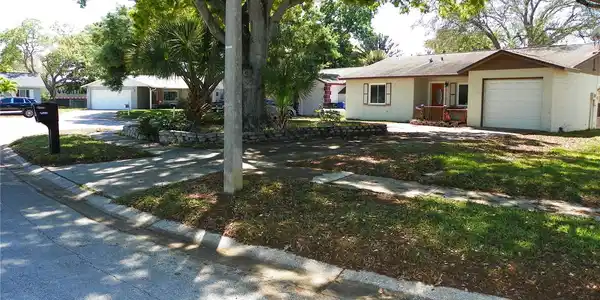 12090 MALVERN COURT