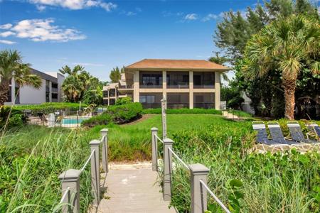5125 GULF OF MEXICO DRIVE