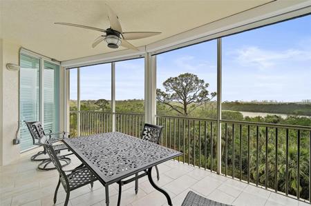 385 N POINT ROAD