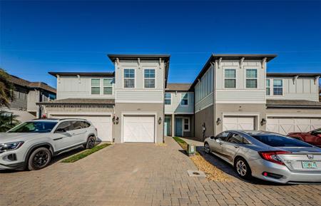 1621 EAGLE CREEK DRIVE