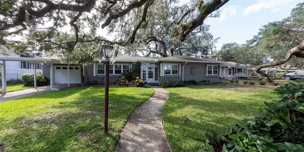 702 FAULKNER