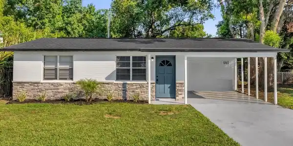 461 BRENTWOOD DRIVE