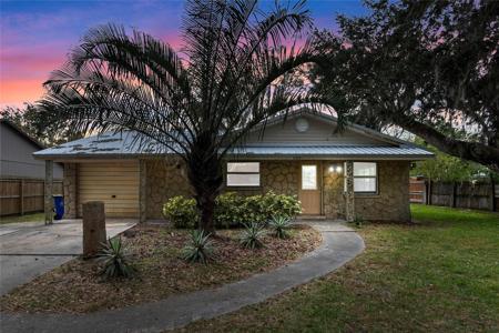 1704 TRAVELERS PALM DRIVE