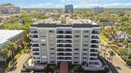 1400 W BARCARROTA BOULEVARD