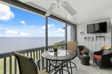 826 BAHIA DEL SOL DRIVE