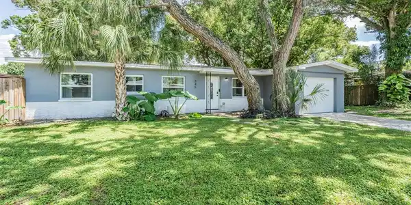 345 COUNTRY CLUB DRIVE