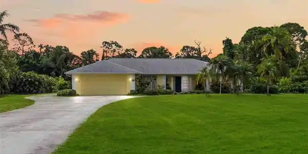 1725 CHADWICK ROAD