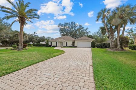 7 GOLF VIEW DRIVE