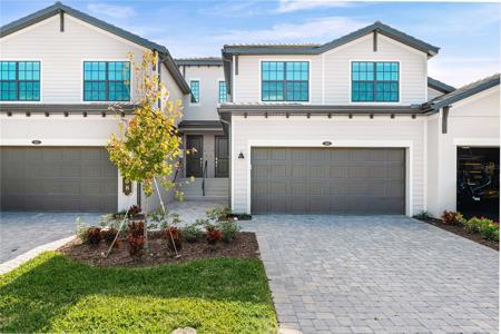 5608 SUMMIT POINTE CIRCLE