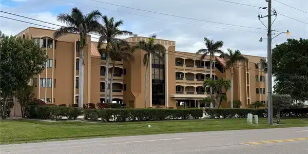 1601 PARK BEACH CIRCLE