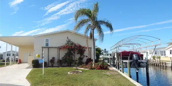 61 ROTTERDAM DRIVE