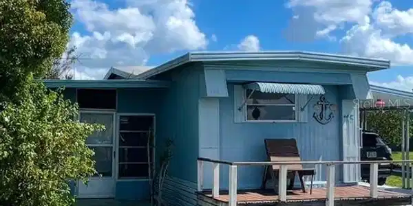115 W SAINT LUCIA LOOP