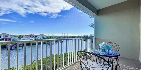 525 BAHIA BEACH BOULEVARD