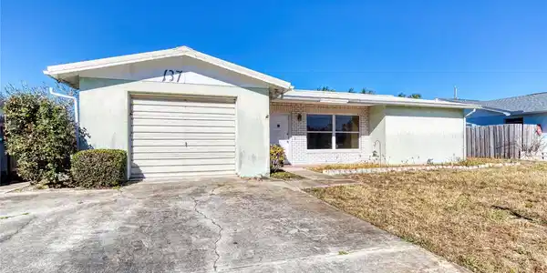 137 BEAU RIVAGE DRIVE