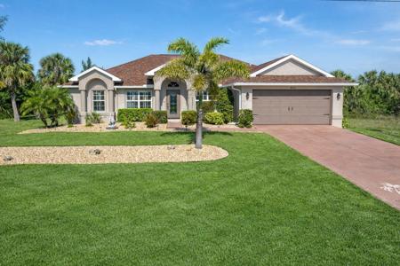 8251 ARLEWOOD CIRCLE