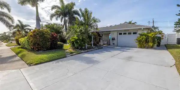 6390 115TH LANE
