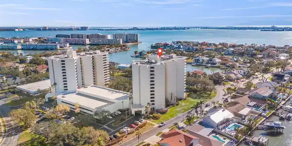 5950 PELICAN BAY PLAZA S