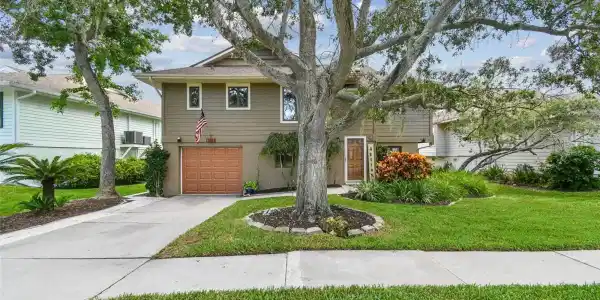 1011 S POINTE ALEXIS DRIVE