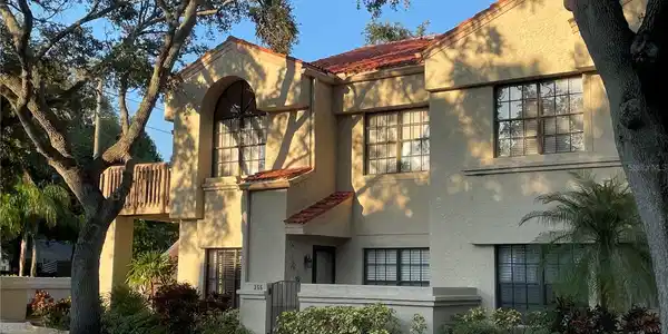 356 LOS PRADOS DR