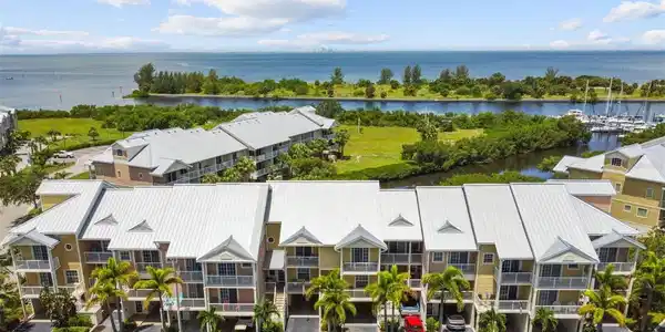 424 BAHIA BEACH BOULEVARD