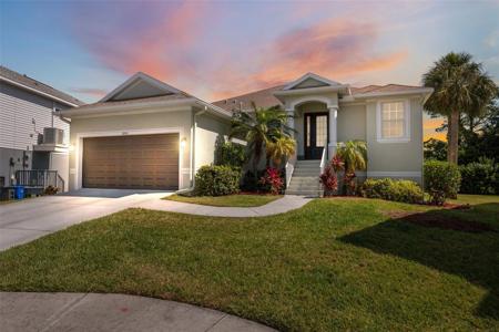 1005 MIZZEN COURT