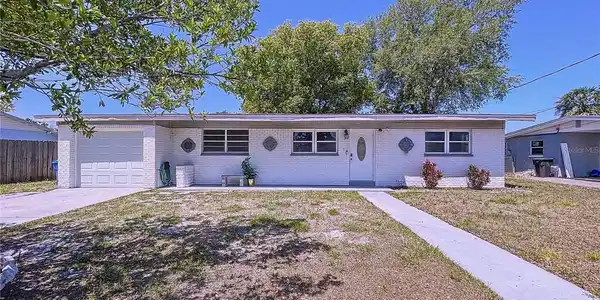 5806 LIVERPOOL DRIVE