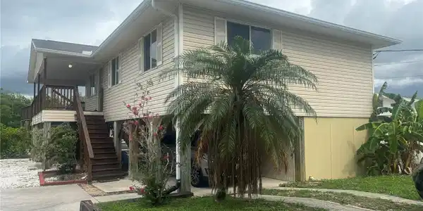 816 SEABREEZE DRIVE