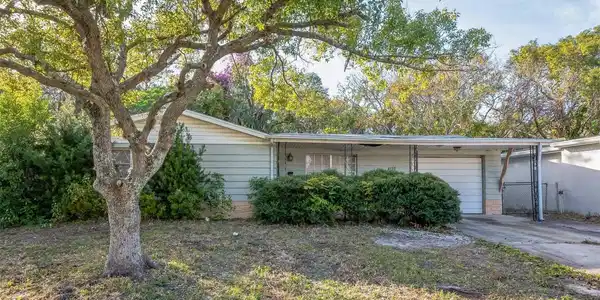 4137 GLISSADE DRIVE