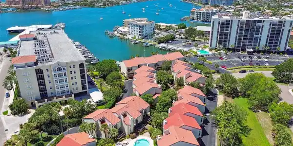 240 WINDWARD PASSAGE