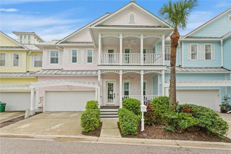 928 HEMINGWAY CIRCLE