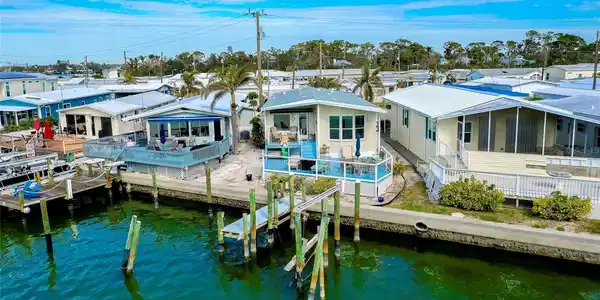 17 S PORT DRIVE