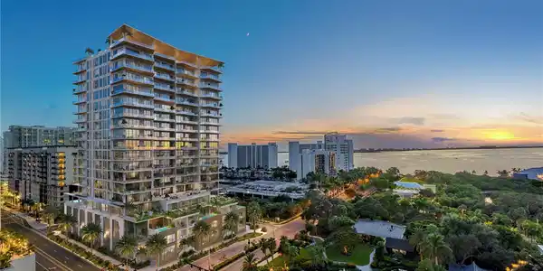 668 QUAY COMMONS